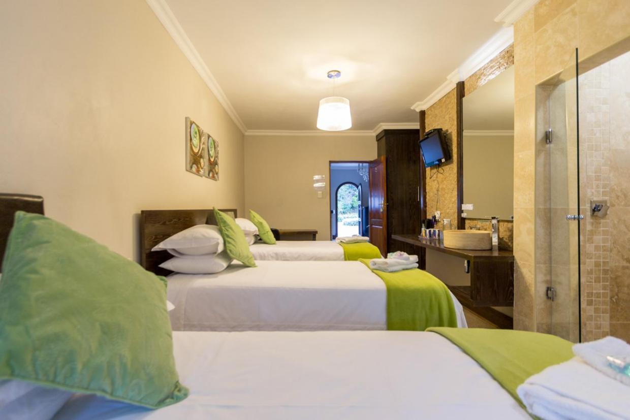 Or Tambo Guest House Kempton Park Dış mekan fotoğraf