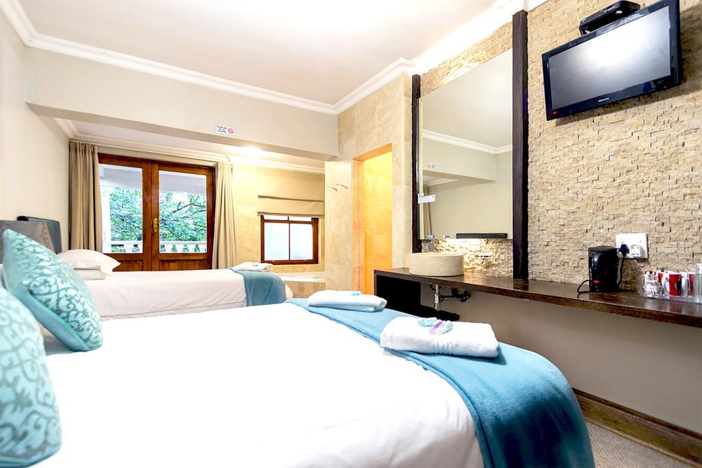 Or Tambo Guest House Kempton Park Dış mekan fotoğraf
