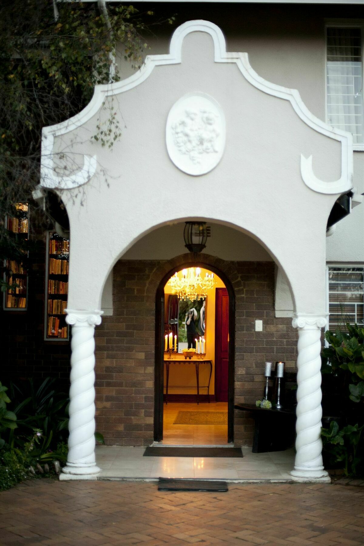 Or Tambo Guest House Kempton Park Dış mekan fotoğraf
