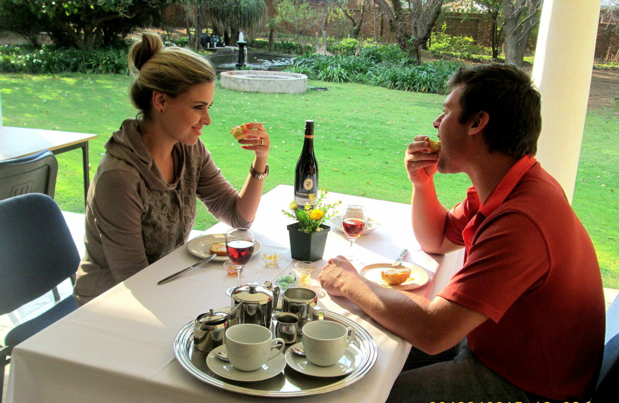 Or Tambo Guest House Kempton Park Dış mekan fotoğraf